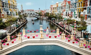 Vietnam Luxury Tour Package with Halong bay Cruise